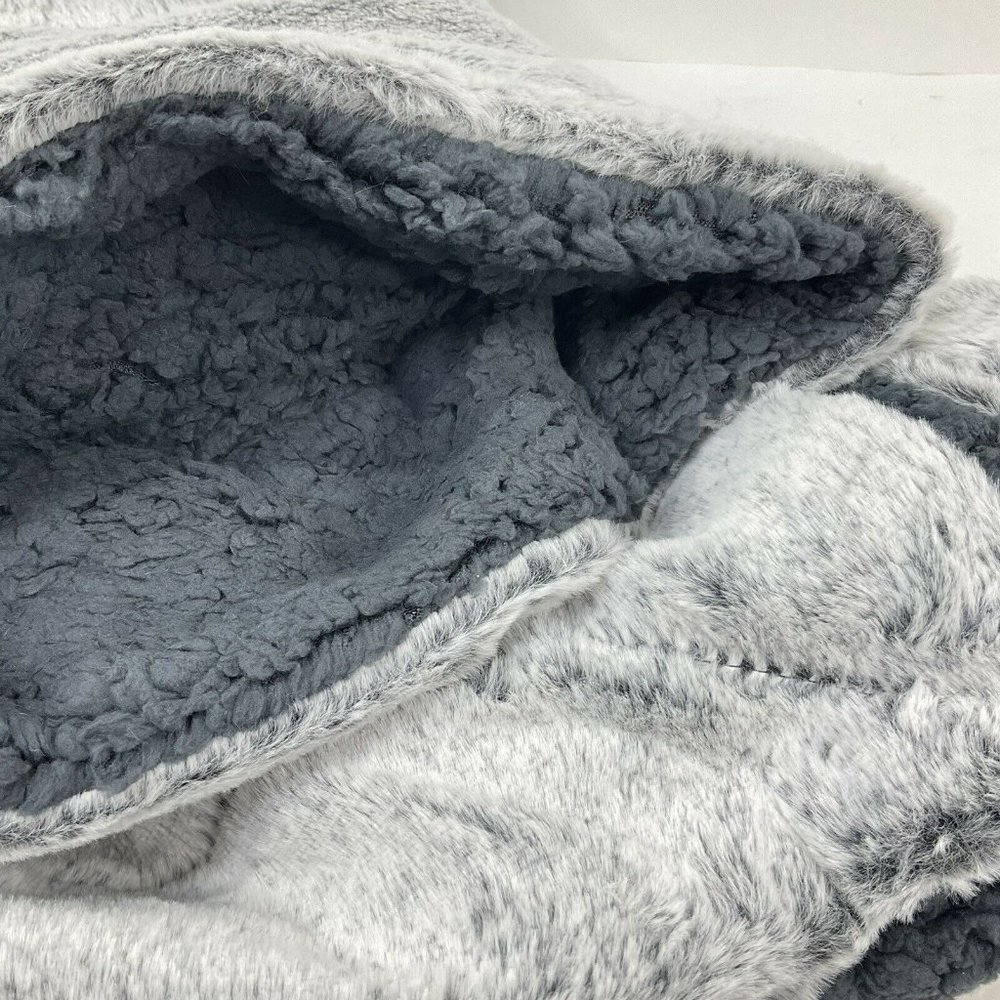 Better Homes & Gardens Blanket Faux Fur & Sherpa Throw 60" Gray Wolf Animal Nwt - Picture 5 of 6